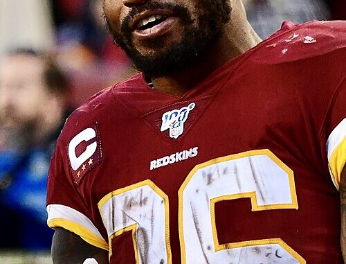 Adrian_Peterson_2019_WAS_(cropped)