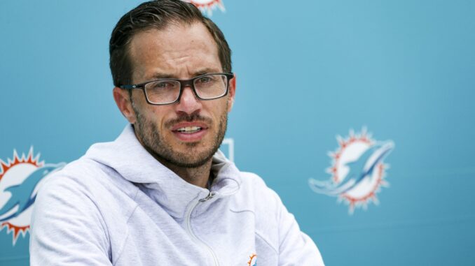 pfn-roundtable-fantasy-betting-draft-competitive-impact-dolphins-hc-mike-mcdaniels-use-fullbacks-scaled