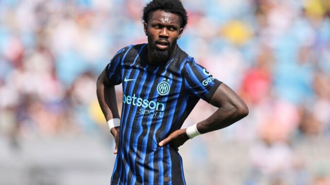 fc-internazionale-milano-v-fluminense-fc-round-of-16-fifa-club-world-cup-2025-2-900x600